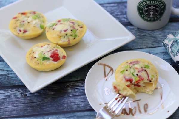 Homemade healthy starbucks sous vide egg bites without the sous vide machine. This is a delicious and healthy low-carb, protein-packed snack. fitnessista.com