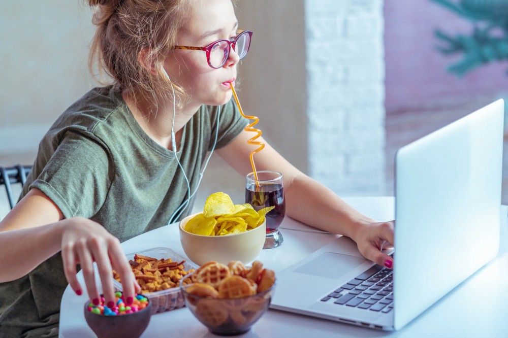 Eating junk food during childhood may lead to long-term, irreversible memory issues