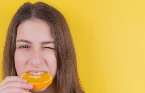 Does eating a whole orange (with the peel) really cure constipation?